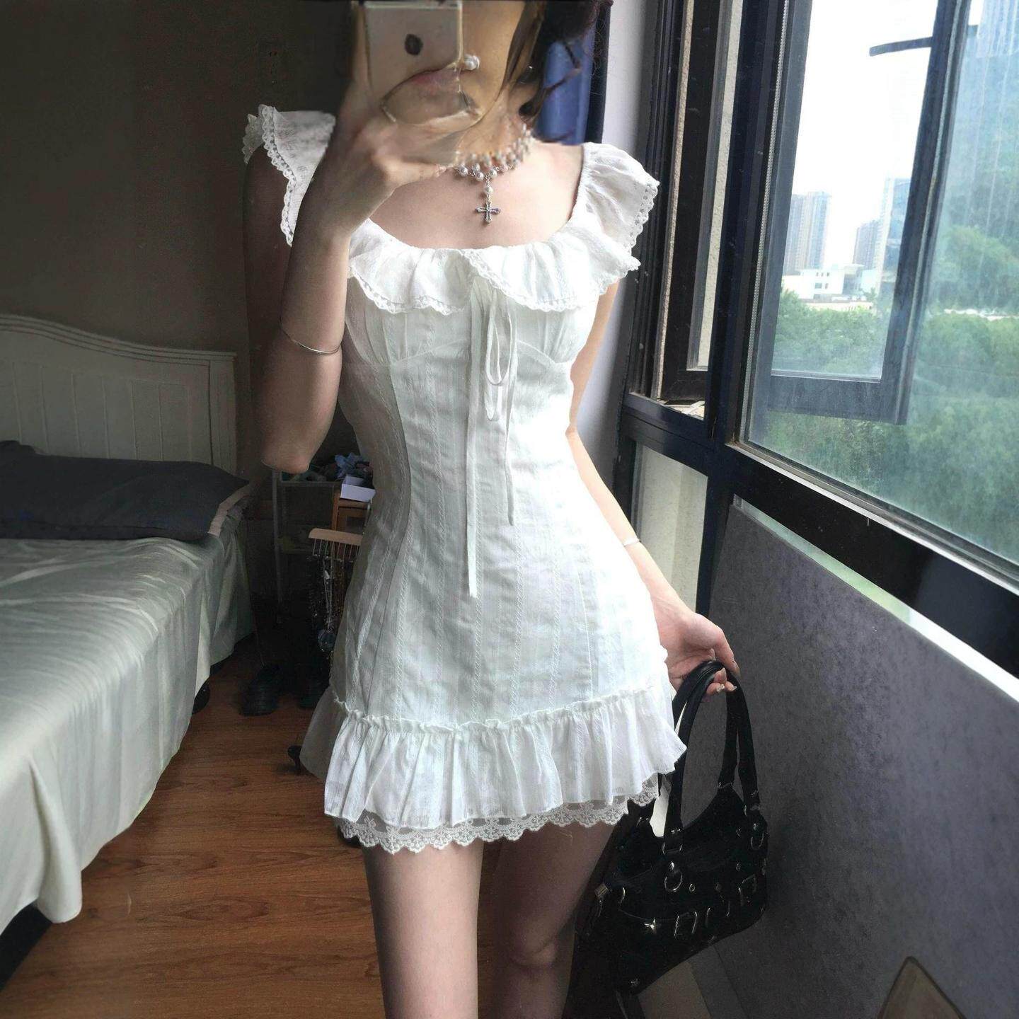 法式初恋风白色小飞袖连衣裙女|