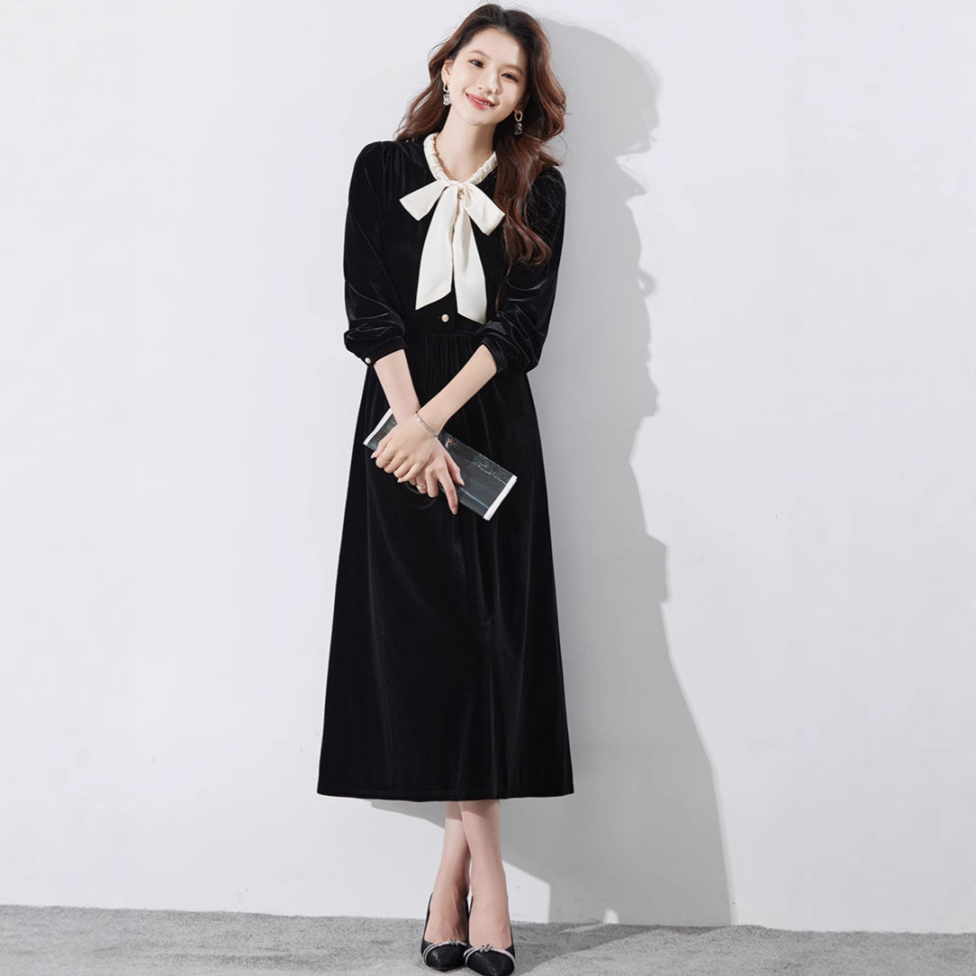 休闲加绒加厚大码秋冬装法式气质丝绒连衣裙新款修身蝴蝶结长裙女