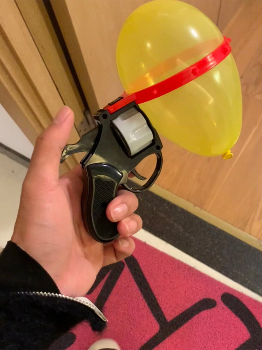 抖音同款做决定气球枪俄罗斯轮盘赌左轮玩具稀奇古怪奇葩小玩意