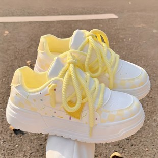 女童运动鞋厚底面包鞋黄色2026新款儿童鞋子春季女孩板鞋时尚休闲