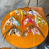 原创miu风运动包包挂件菱形亚克力牌钥匙扣小挂件创意羽毛球挂饰