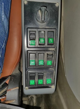 徐工吊车按动开关25K5D翘板开关通用型原厂按钮通用型按钮