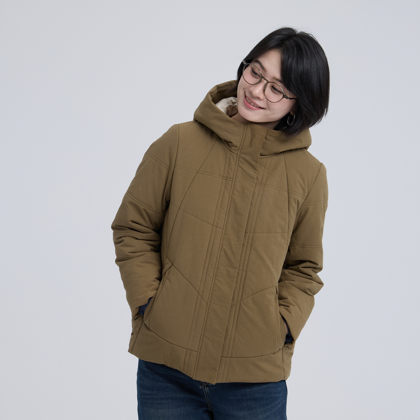 无色无味简约风棉服2025冬季新款设计感短款连帽棉袄外套女装