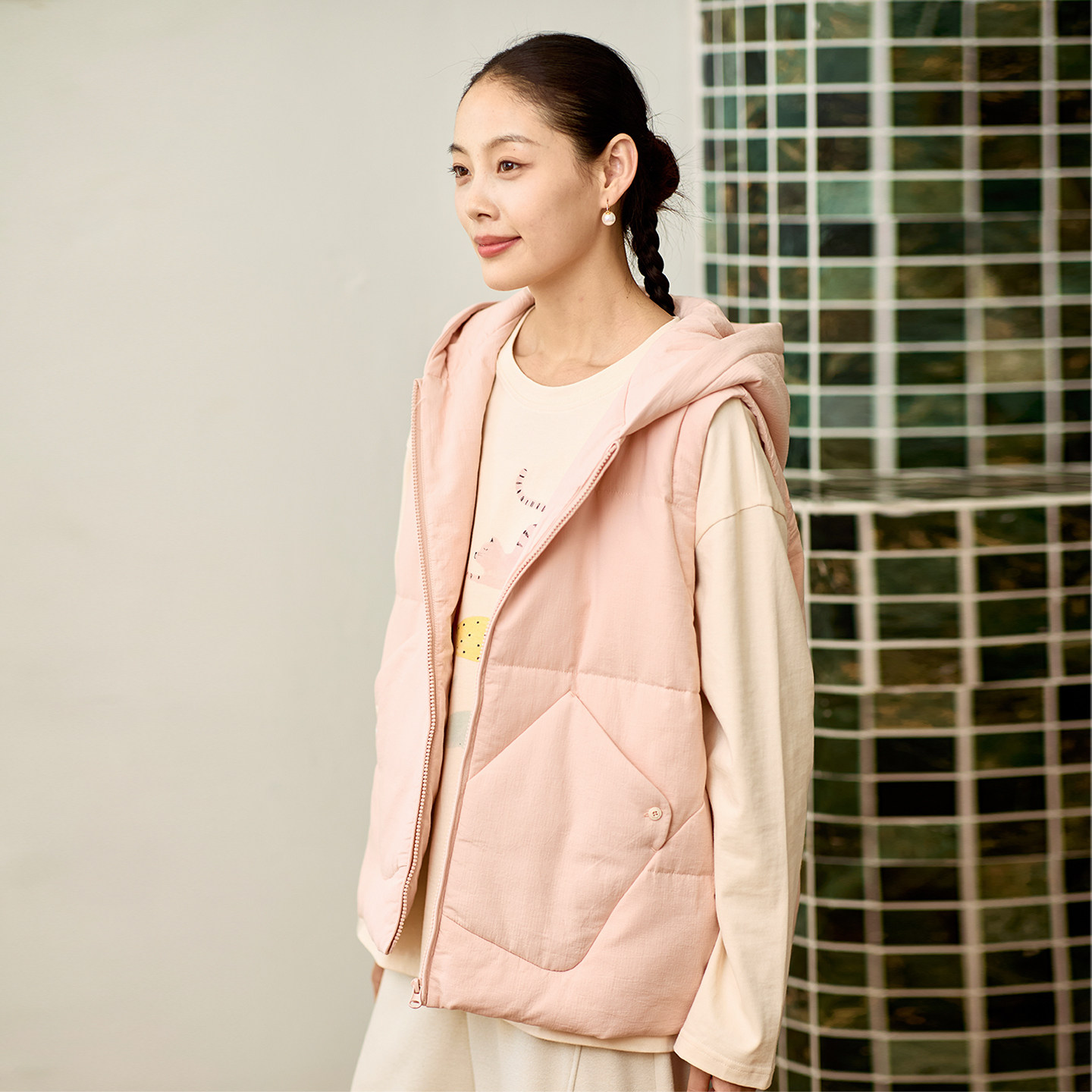 无色无味羽绒服马甲女款休闲坎肩