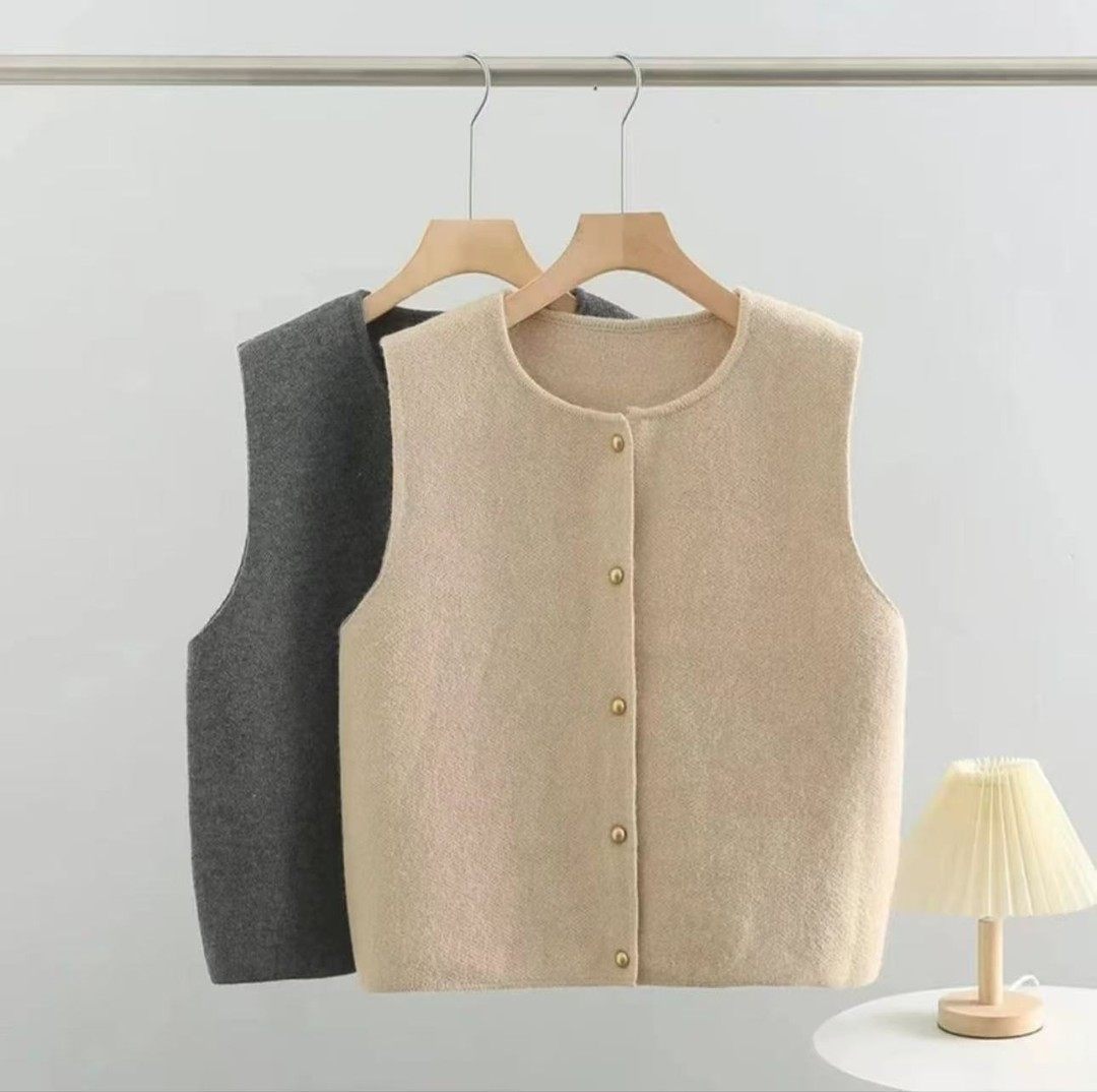 欢欢大码微胖定制2025秋冬新款休闲大码纯色针织马甲背心女士105#