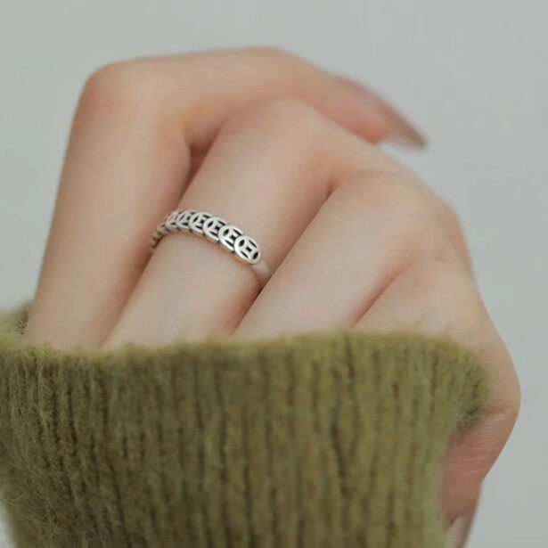 S925纯银钱多多招财戒指ins潮小众设计覆古铜钱开口可调节食指戒