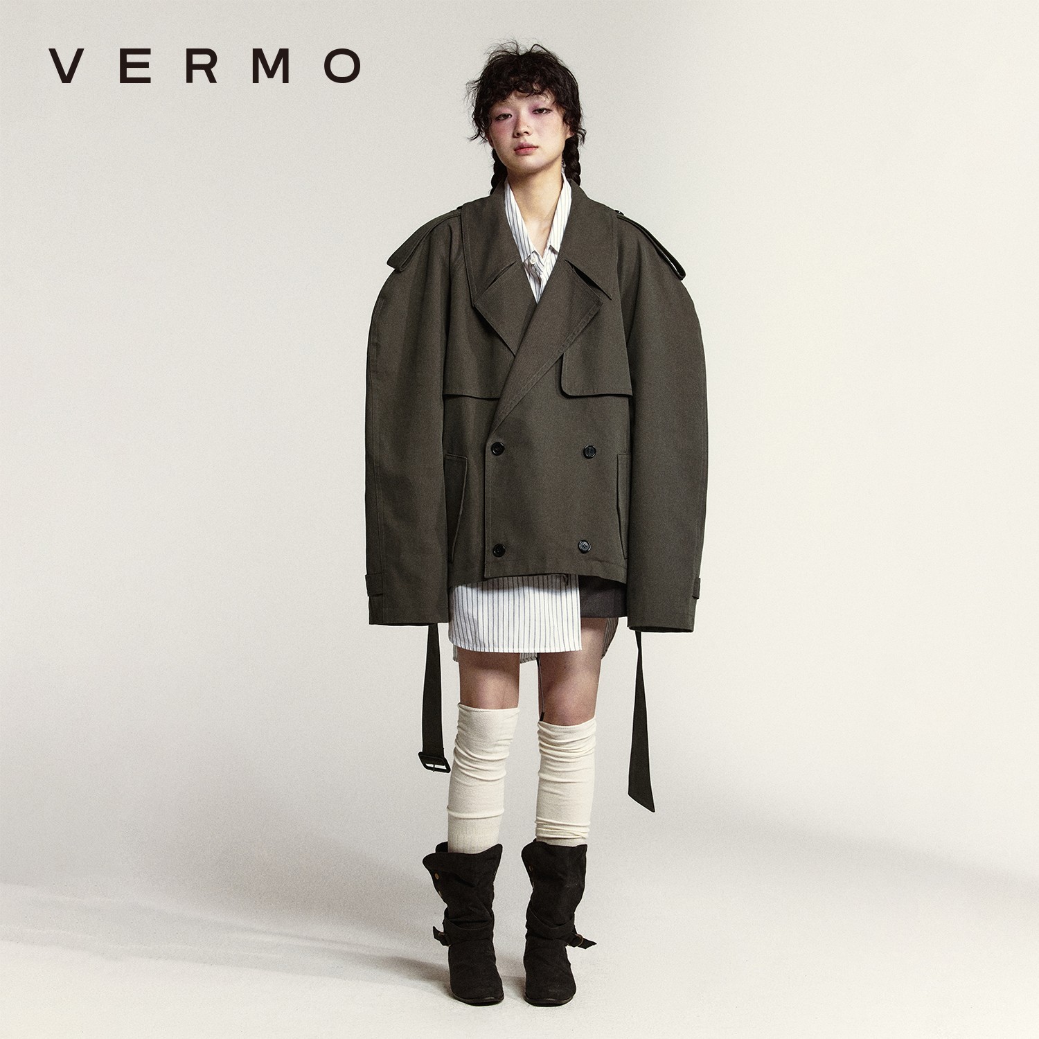 VERMO“随心随遇存在”男女同款 弧形O廓形宽肩oversize短款风衣