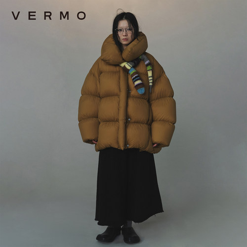 VERMOU型枕泡芙羽绒服