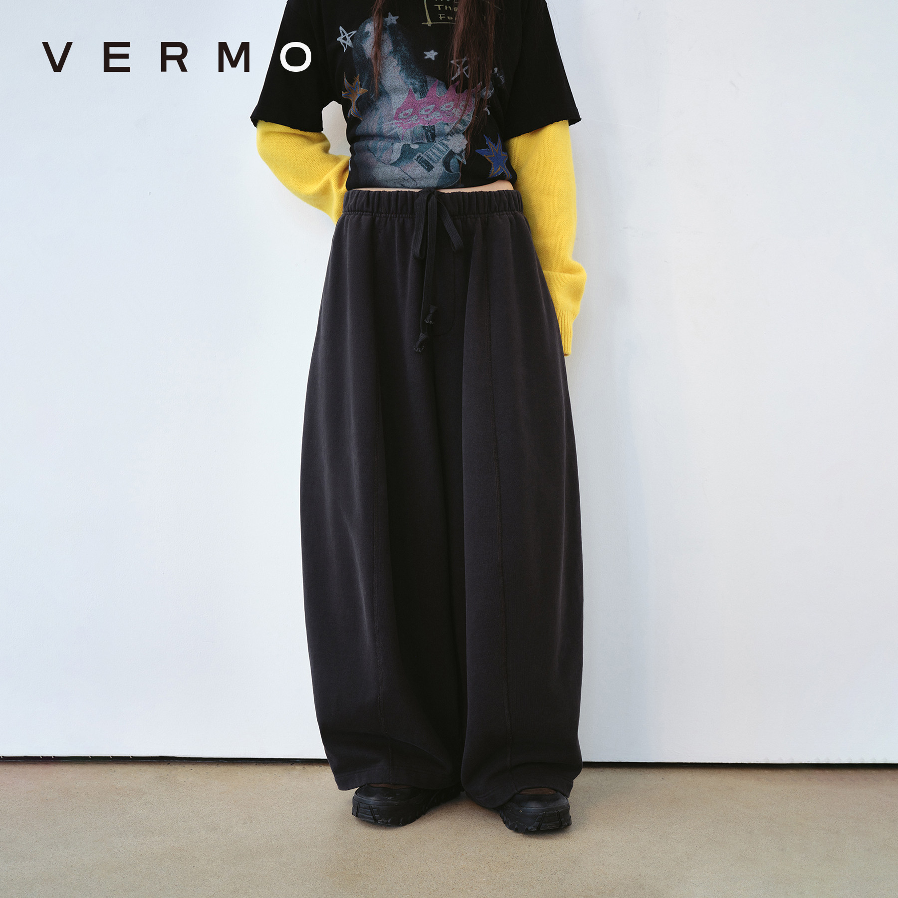 VERMO轻松拉绒杨桃卫裤