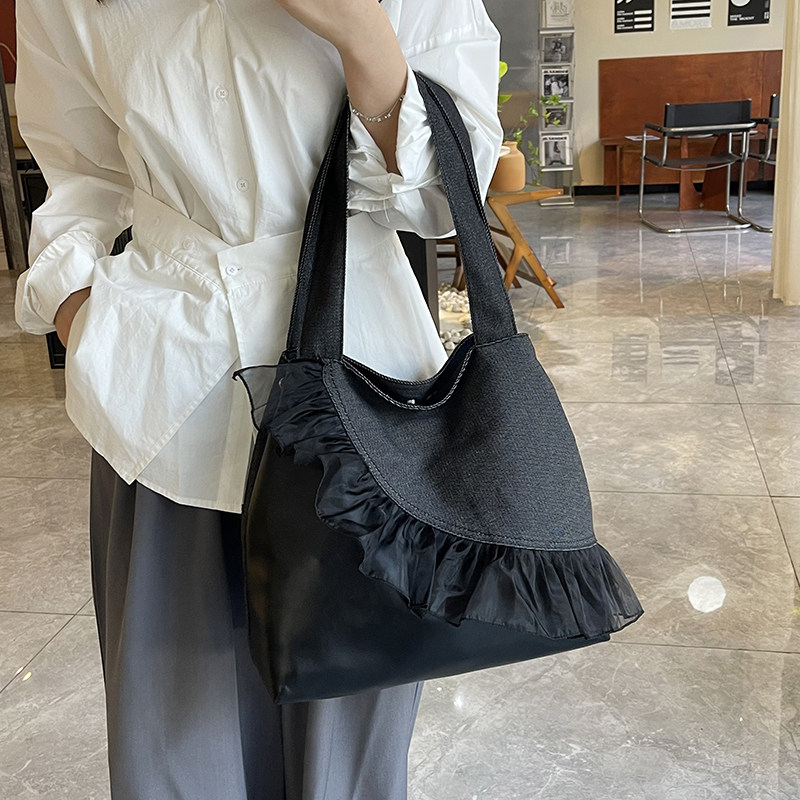 小众单肩包大容量上班通勤包