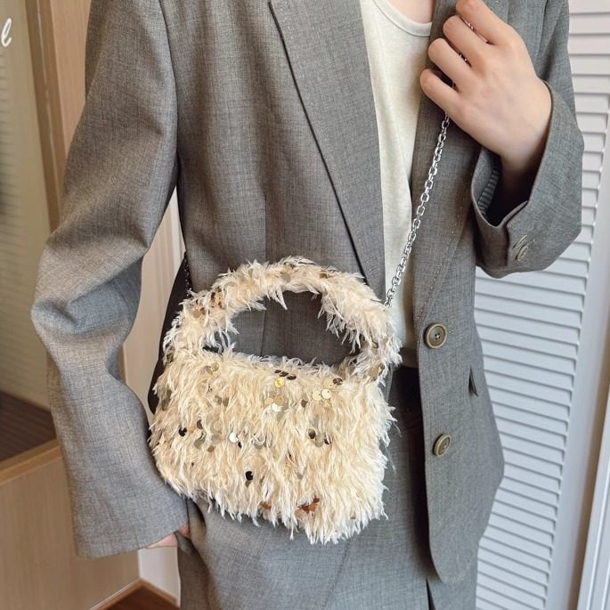 超火网红毛绒绒亮片包包女2025新款小众设计链条斜挎包百搭小方包,箱包皮具/热销女包/男包,通用款女包,淘宝优惠券,粉丝福利购,淘宝优惠卷