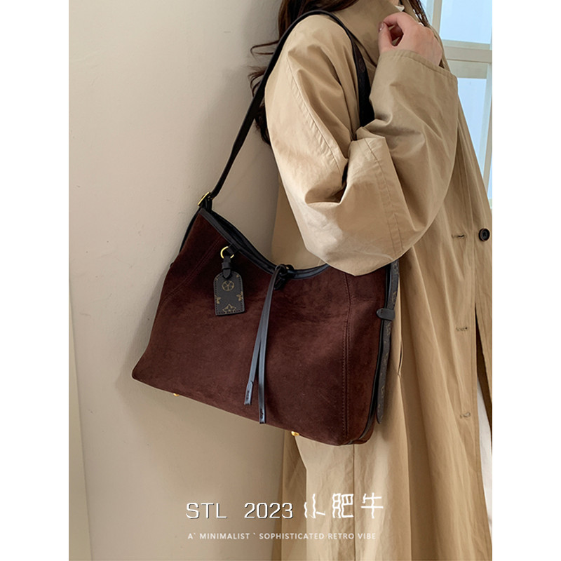 百搭单肩斜挎包多功能通勤包