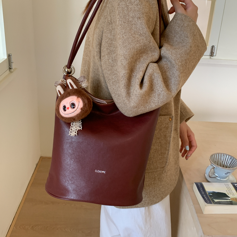 时尚高级感托大容量水桶包