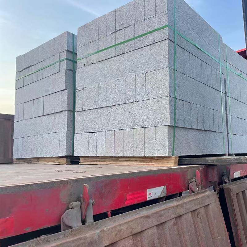 五莲花路沿石芝麻灰黑白路缘石五莲红路侧石大理石花岗岩路牙石