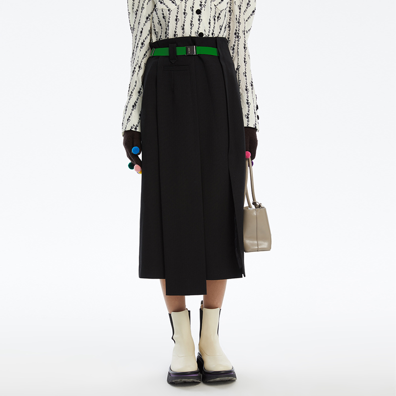 隐秘黑解构式高腰开衩裙