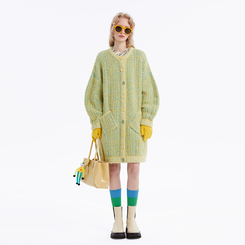 箱型圆领中长款撞色针织衫