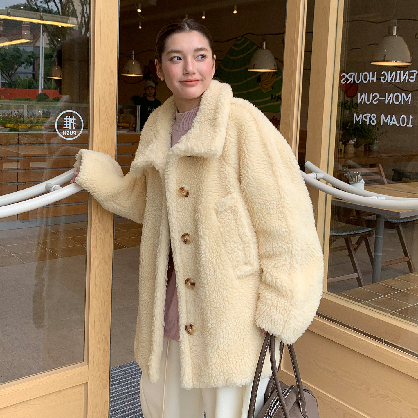 NMORE设计师品牌 25冬季新款 鹅黄色立领中长款羊羔毛外套