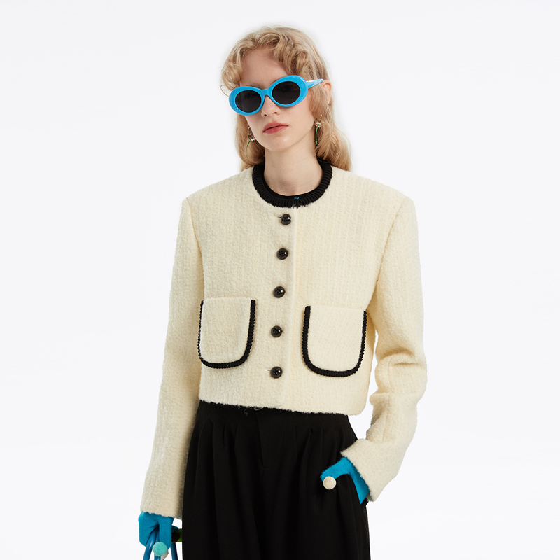 罗纹装饰箱型气质短款外套