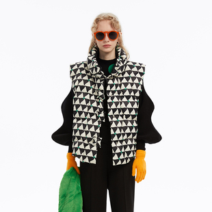 N·MORE设计师品牌 秋冬 黑白三角格字立领鹅绒羽绒服马甲