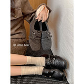 小熊出走布洛克雕花加绒小皮鞋 保暖英伦通勤乐福鞋 勃肯鞋 女秋冬季