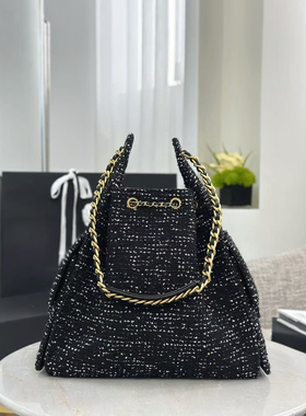 粗花呢菱格抽绳水桶包女链条腋下包黑色毛呢包