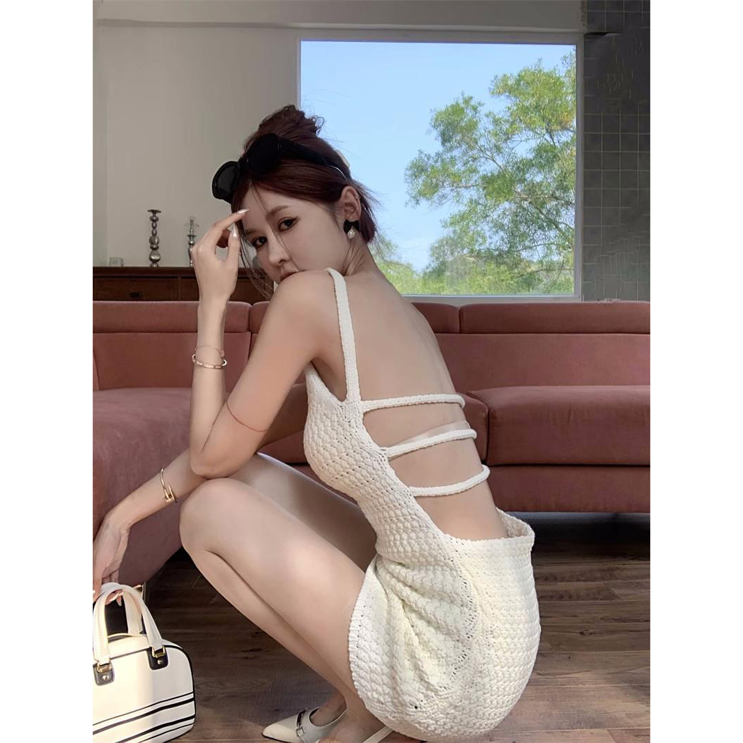 纯欲风辣妹白色针织吊带连衣裙女chic包臀裙短裙海边度假性感裙子