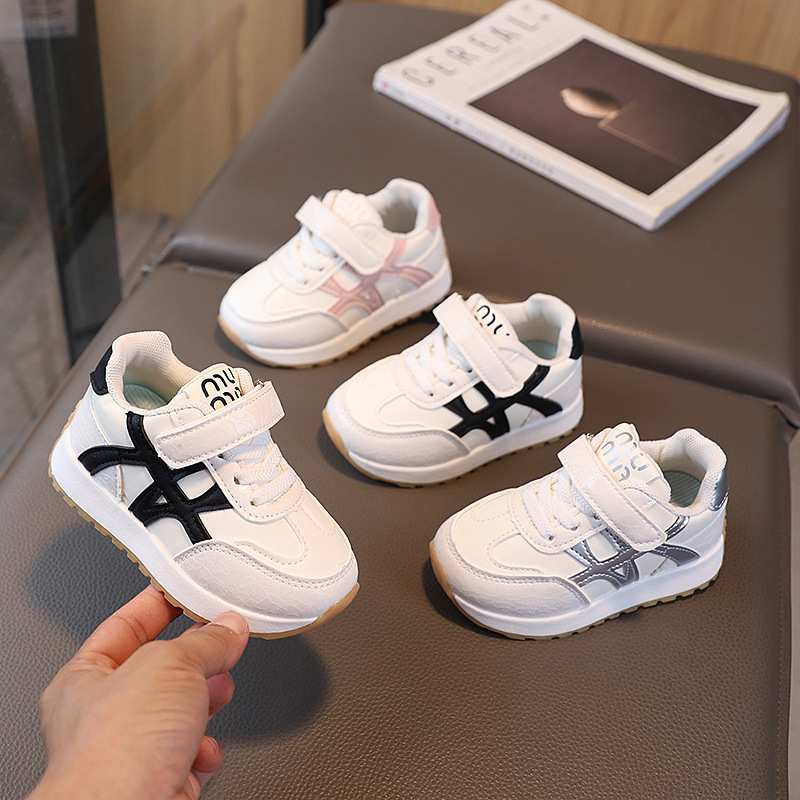 童鞋秋季新款儿童运动鞋女童宝宝鞋子阿甘鞋男童小孩软底跑步鞋