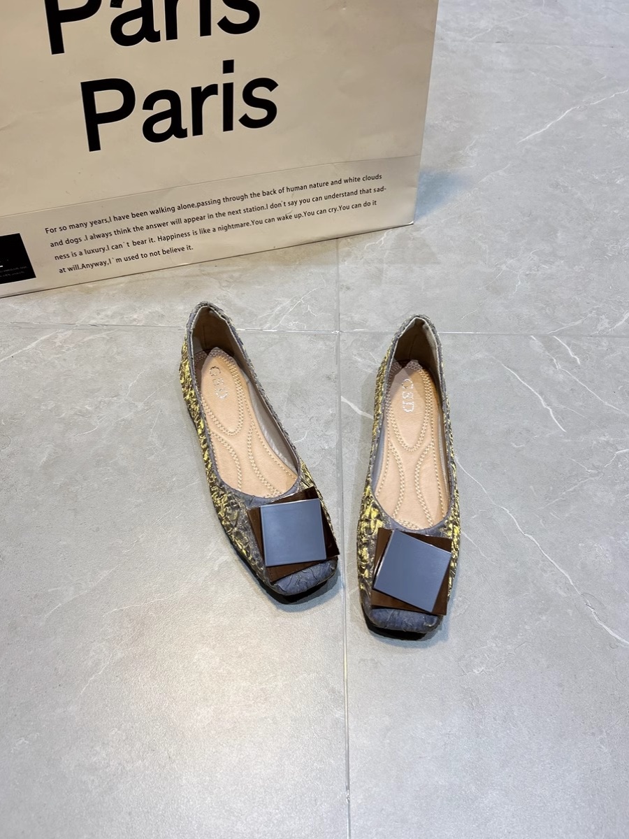 法式温柔单鞋女款2025春季新款晚晚风方头平底瓢鞋方扣懒人豆豆鞋