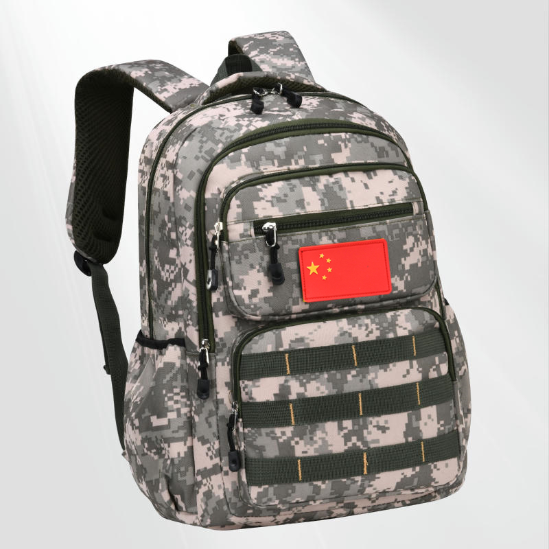 新款小学生书包男童轻便减压迷彩三级包一二到五六年级男孩大背包