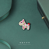 彩色卡通刺绣彩虹小马胸针衣服包包饰品本命年配饰徽章小众高级感