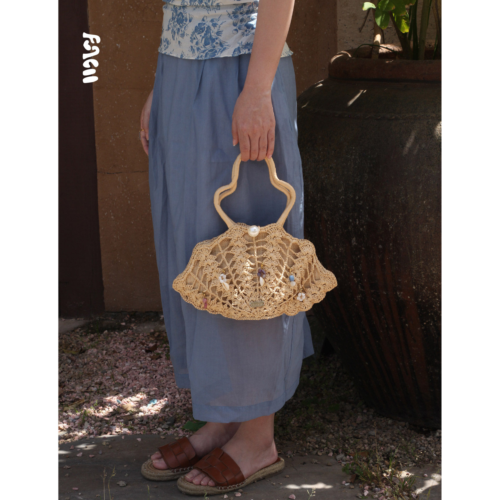 FUNCOO夏季贝壳镂空法式海边度假天然石手拎设计感小众草编包