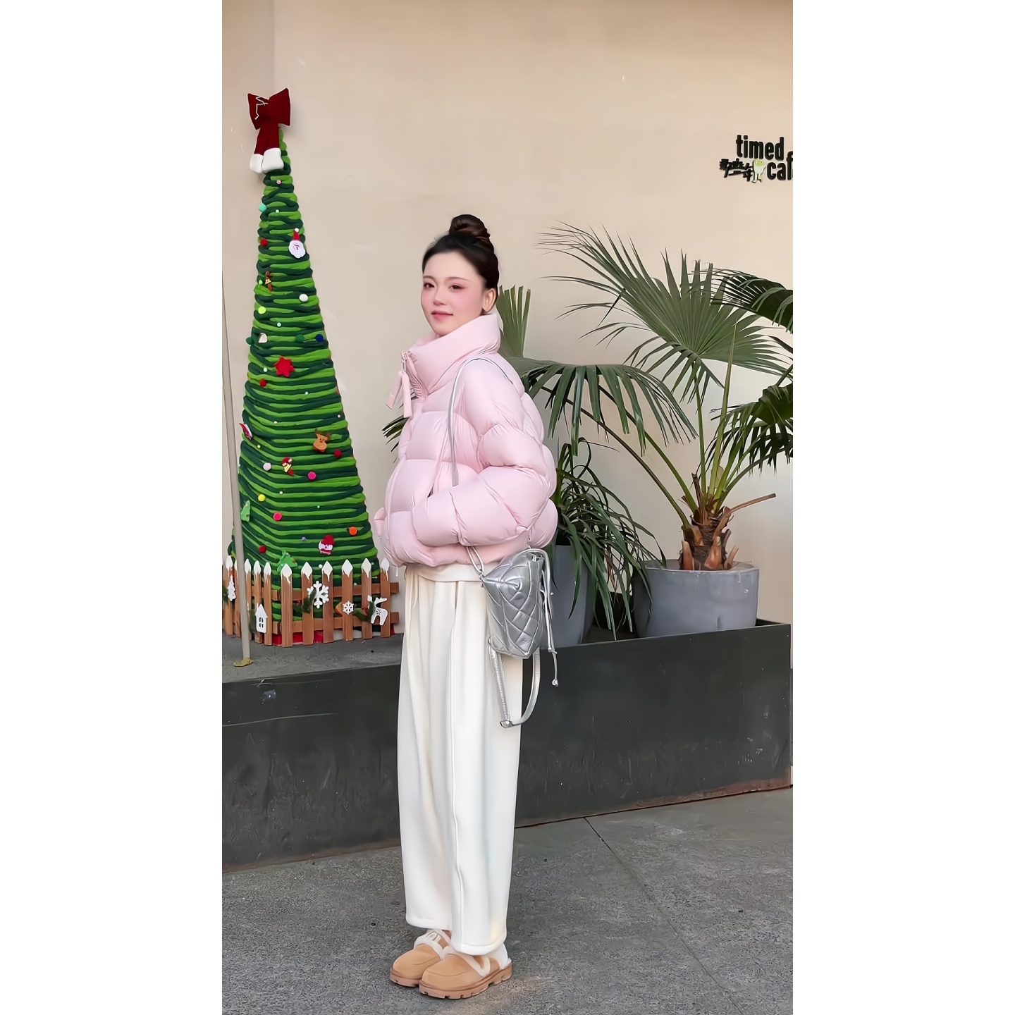 超百搭短款立领面包羽绒服