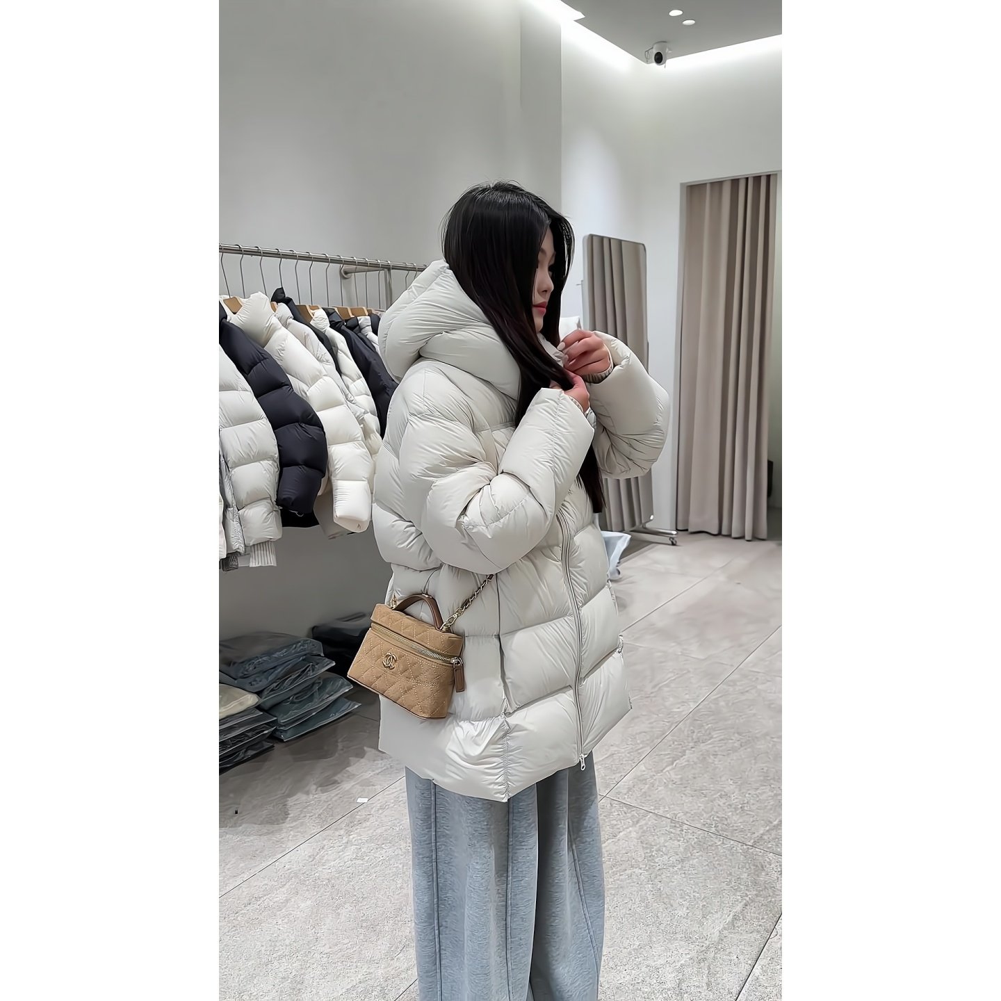 韩系连帽羽绒服泡芙感云朵面包服