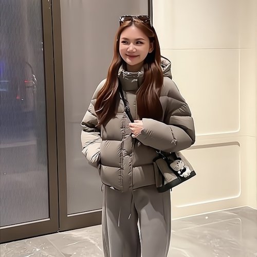 2025冬季新款连帽短款羽绒服