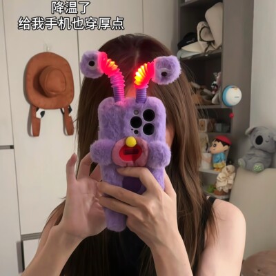 发光香肠嘴毛绒小怪兽手机壳iphone17promax苹果16秋冬防摔保护套