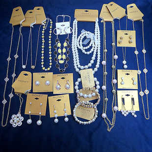 705莫奈金色简约金色弹力珍珠宝石手链气质中古百搭耳环毛衣项链