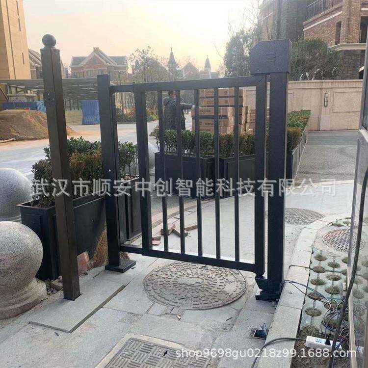 武汉小区栅栏款广告门刷卡进出门禁玻璃广告门人脸识别感应门闸