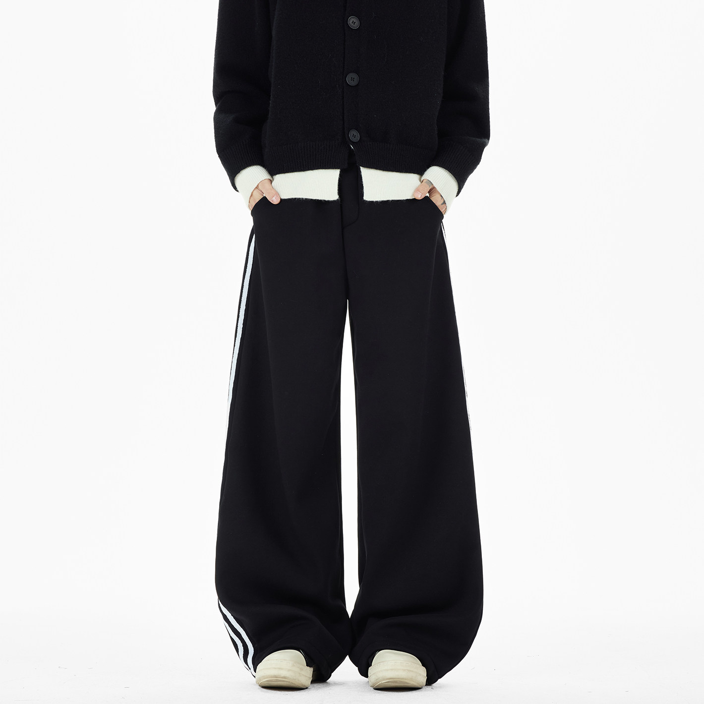 现货A412-DM541-特P48-限价88-加绒加厚三条杠廓形卫裤成份100棉，男装休闲裤，电商A412