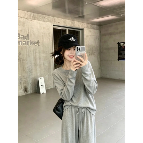 早秋慵懒风一整套女灰色圆领休闲套头宽松T恤搭配阔腿裤两件套装