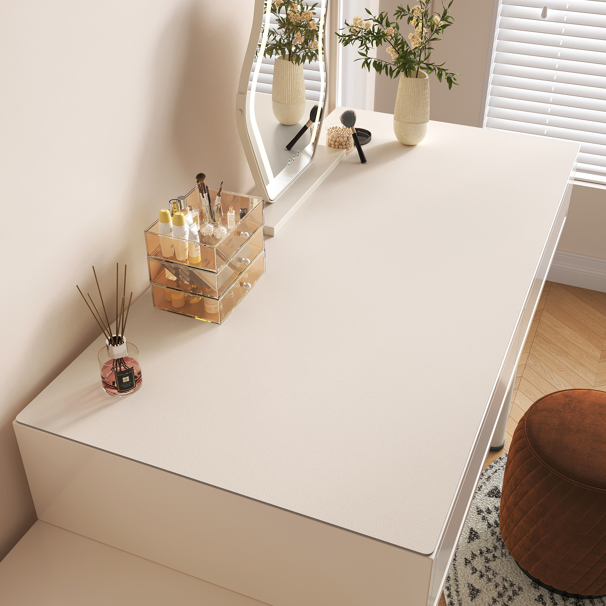 纯色梳妆台桌垫轻奢高级感化妆美甲桌面保护垫子防油防水皮革桌布