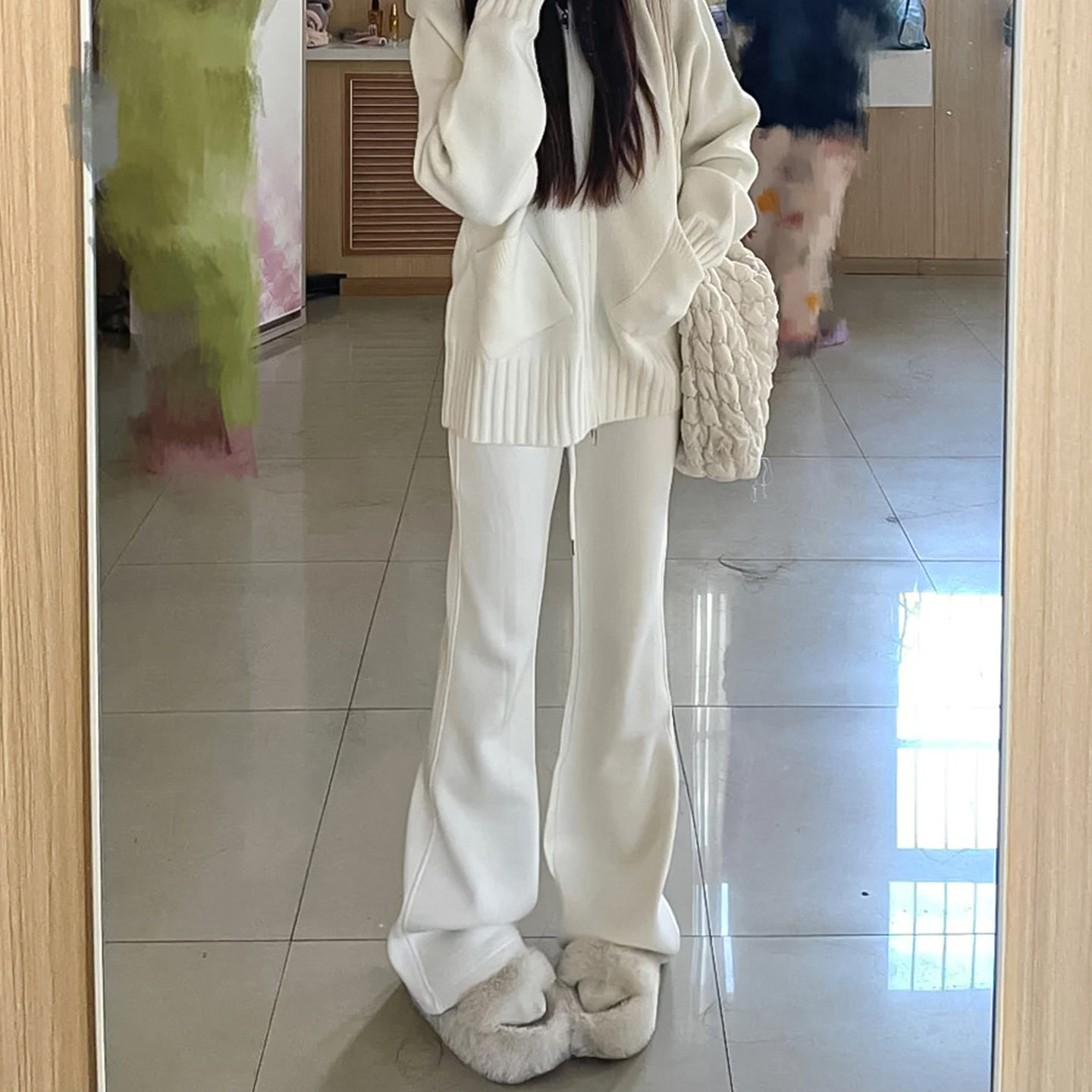 白色运动微喇裤女春秋2025新款高腰垂感马蹄裤小个子美式休闲卫裤