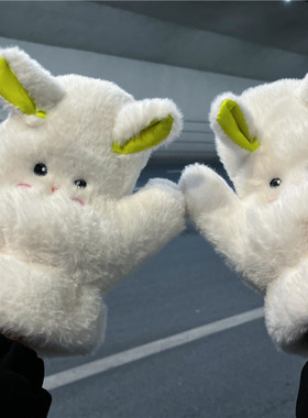 手套冬季女士新款可爱卡通小羊包指挂脖冬天保暖加厚毛绒骑行防寒