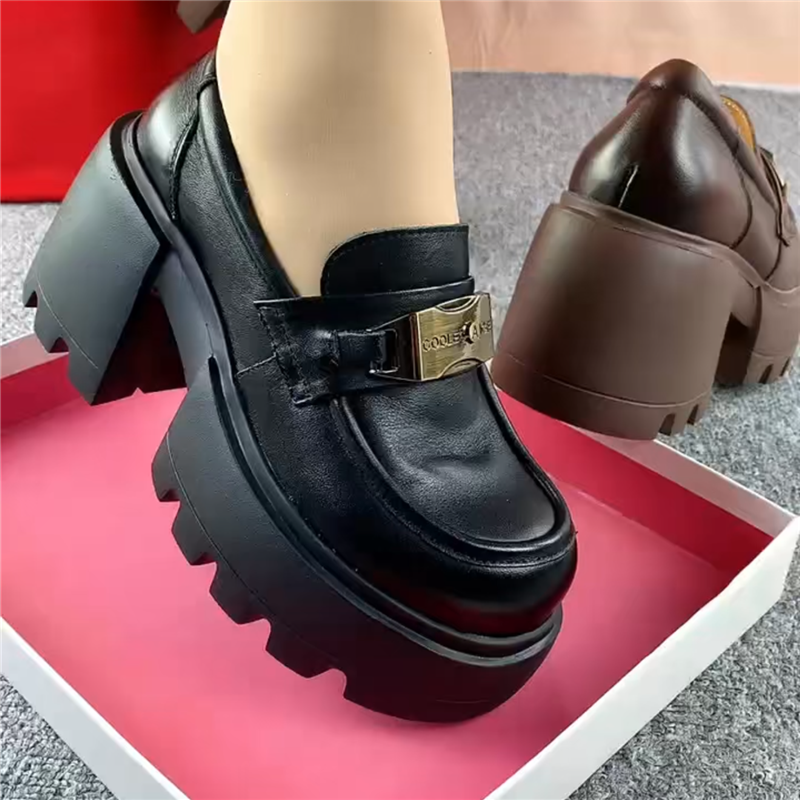 真皮单鞋女圆头粗跟深口一脚蹬皮鞋女复古休闲百搭软皮软底妈妈鞋