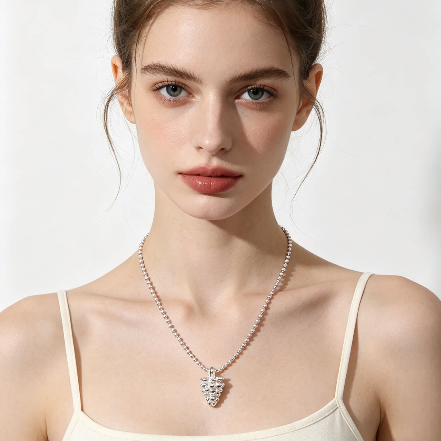 韩系松果吊坠长款项链女款高级感轻奢小众毛衣链挂脖配饰绝美饰品