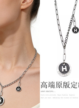 新款欧美风简约个性字母吊坠项链