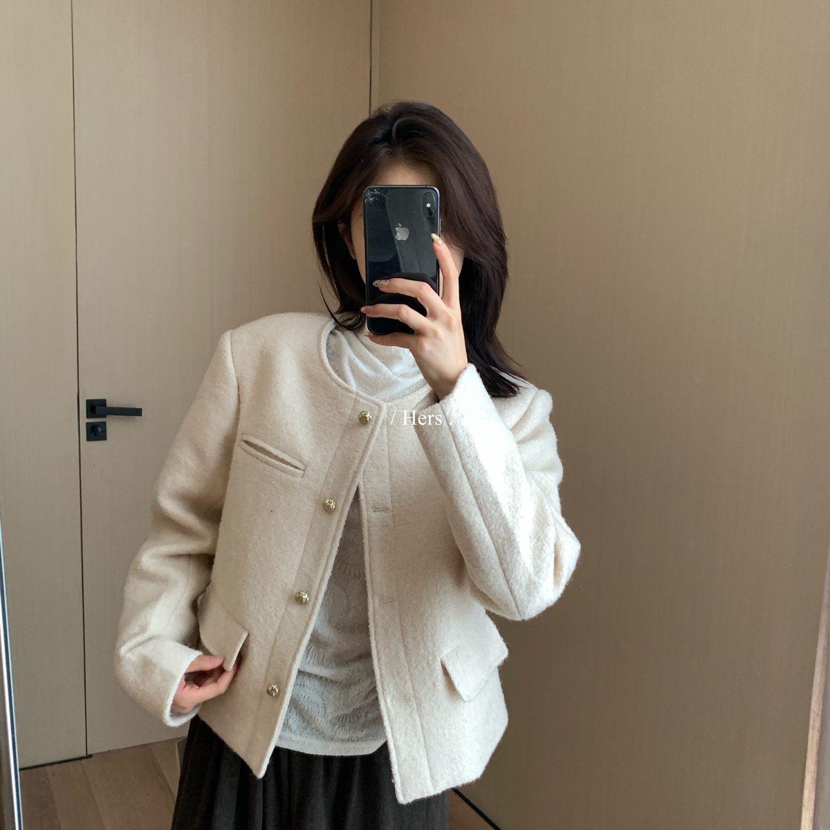 Hers-冬上新简约日常通勤贵气感夹棉小香短外套92548