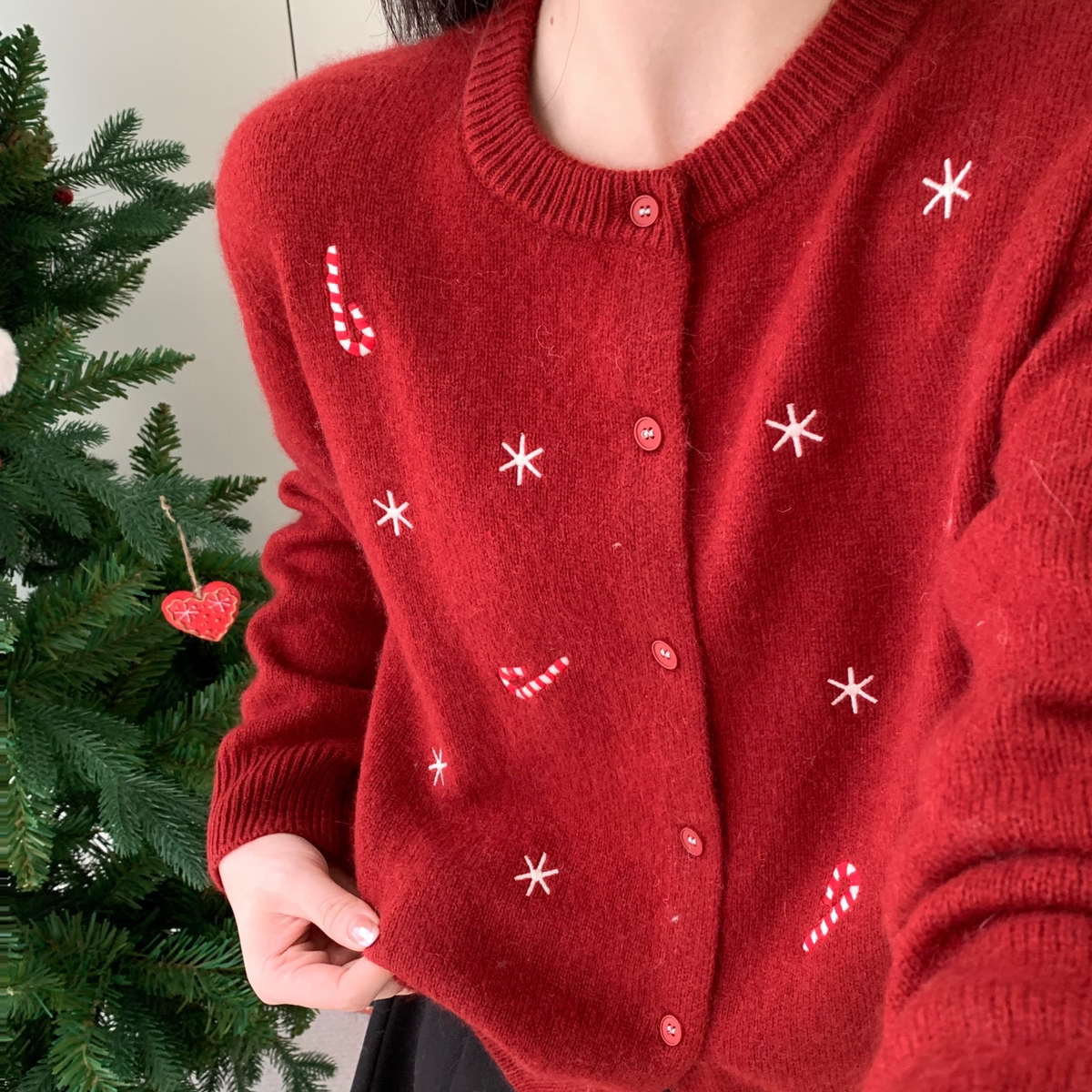 UTIS牧缇-温柔刺绣绣花阿拉善骆驼针织开衫（含50.6绵羊毛）LD85&