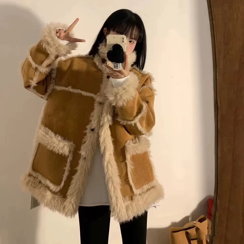 壹伴-冬上新百搭简约麂皮绒羊羔毛加厚高级感短外套YS1-99588