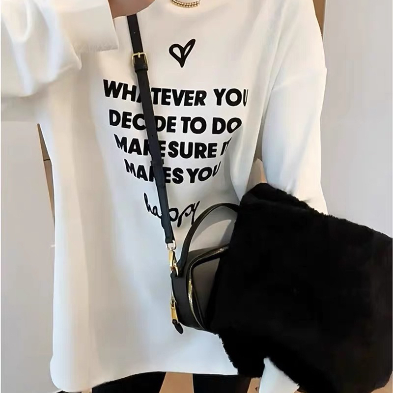 木可丽人-冬上新字母爱心薄绒时尚慵懒风宽松长袖T恤2890