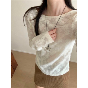 TOMORROW-26年早春温柔纯欲风蕾丝棉刺绣打底正反两穿小衫YH701